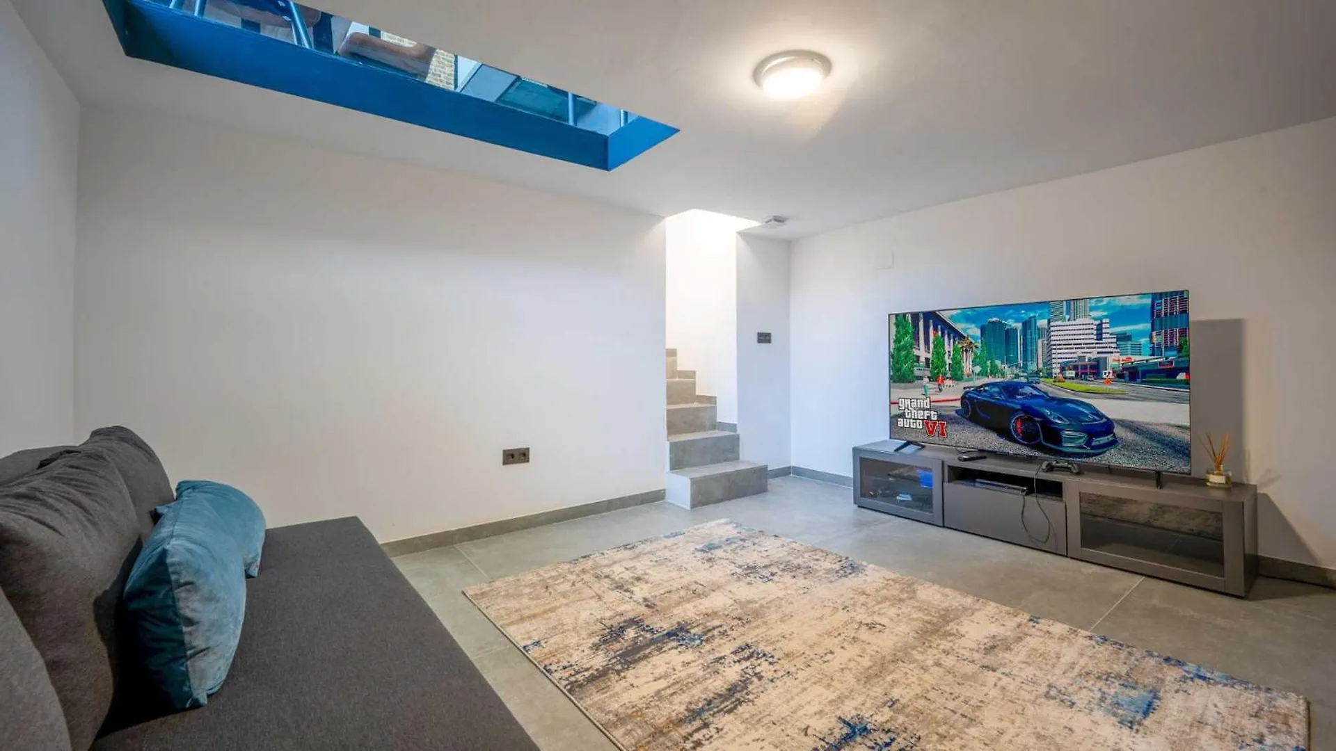 Luxury 4 Bed Villa With Pool And Views La Herradura